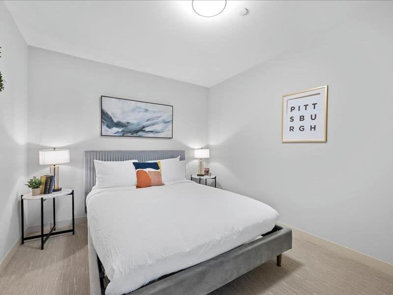 Cozysuites Lavish 1Br, Downtown Pittsburgh Bagian luar foto